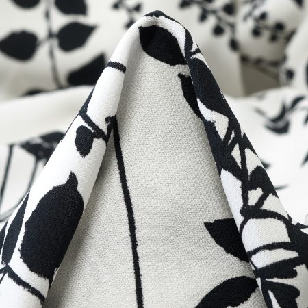 CRÊPE, VISCOSE, FLORAL, RAVEN BLACK&BRILLIANT WHITE