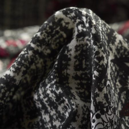 Viscose, Printed, Savvy Red&Raven Black
