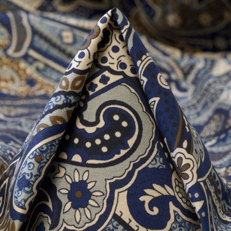 Poplin, Cotton, Paisley, Antique White&Blue Indigo